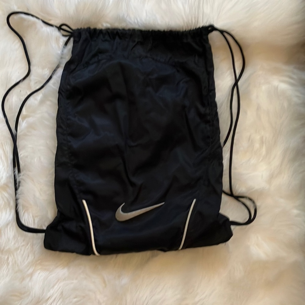 Nike drawstring bag